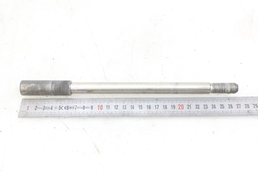 photo de EJE DE LA RUEDA DELANTERA YAMAHA X-MAX XMAX 125 (2010 - 2013) - Zoom estado de uso