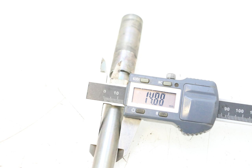 photo de EJE DE LA RUEDA DELANTERA YAMAHA X-MAX XMAX 125 (2010 - 2013) - Vista general del producto
