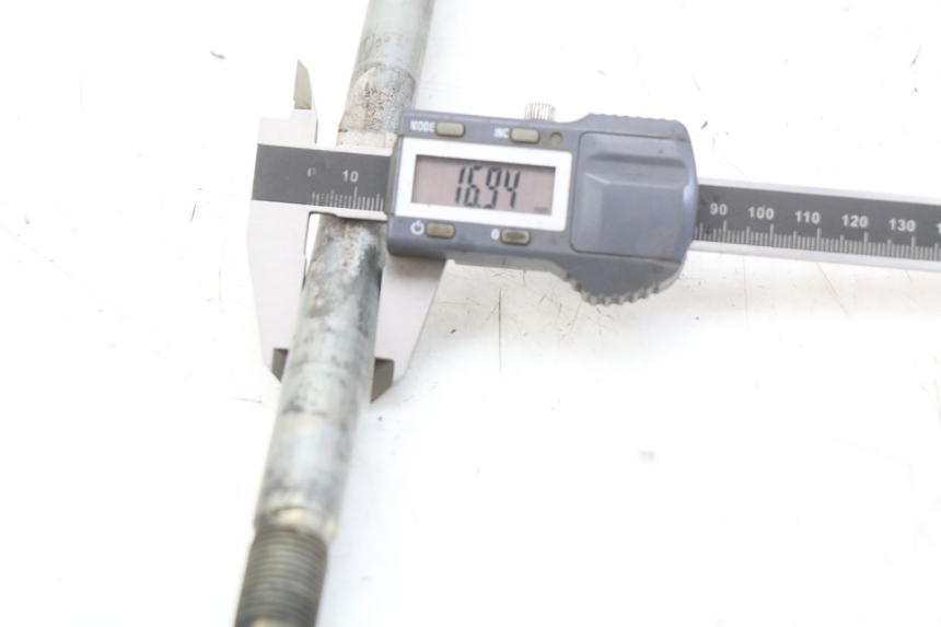 photo de EJE RUEDA DELANTERO YAMAHA XJ600 XJ DIVERSION 600 (1992 - 1997) - Detalle de la pieza