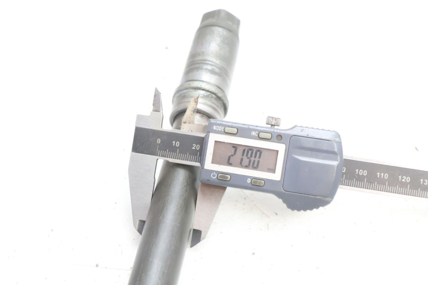 photo de EJE RUEDA DELANTERO YAMAHA XJR 1300 (1998 - 2002) - Vista general del producto