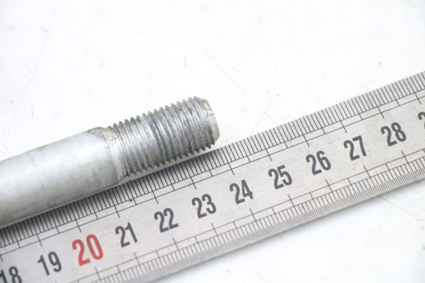 photo de EJE RUEDA DELANTERO HONDA XLV VARADERO 125 (2000 - 2006) - Otra perspectiva