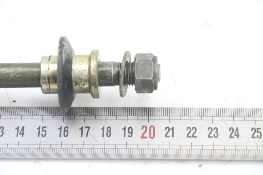 photo de EJE RUEDA DELANTERO YAMAHA TTR 125 (2000 - 2020) - Otra perspectiva