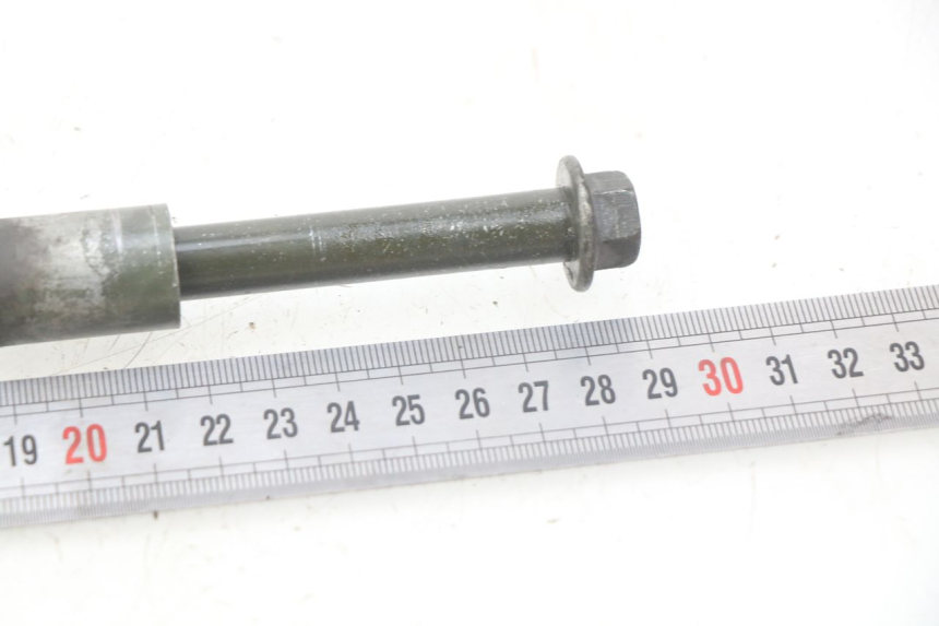 photo de EJE DE LA RUEDA DELANTERA YAMASAKI YM T 125 (2015 - 2020) - Detalle de la pieza