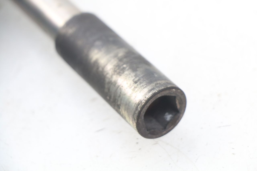 photo de EJE RUEDA DELANTERO YAMAHA YP X-MAX XMAX 400 (2014 - 2017) - Vista general del producto