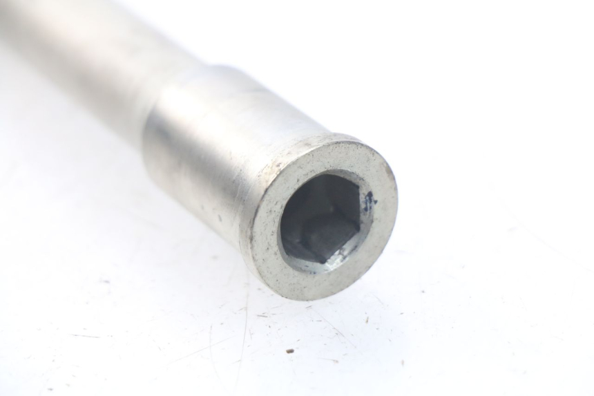 photo de EJE RUEDA DELANTERO KAWASAKI Z Z900 900 (2017 - 2019) - Vista general del producto