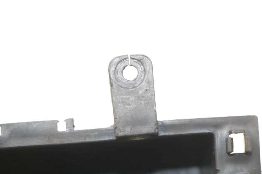 photo de CAJA BATERIA KYMCO AGILITY CITY 2T 50 (2008 - 2016) - Detalle de la pieza