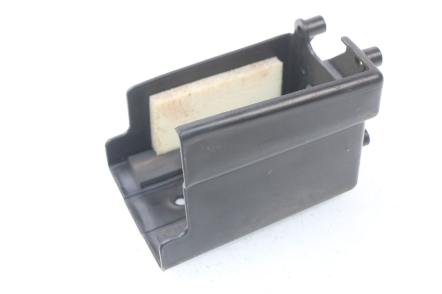 photo de CAJA BATERIA HYOSUNG AQUILA GV 125 (2009 - 2016) - Otra perspectiva