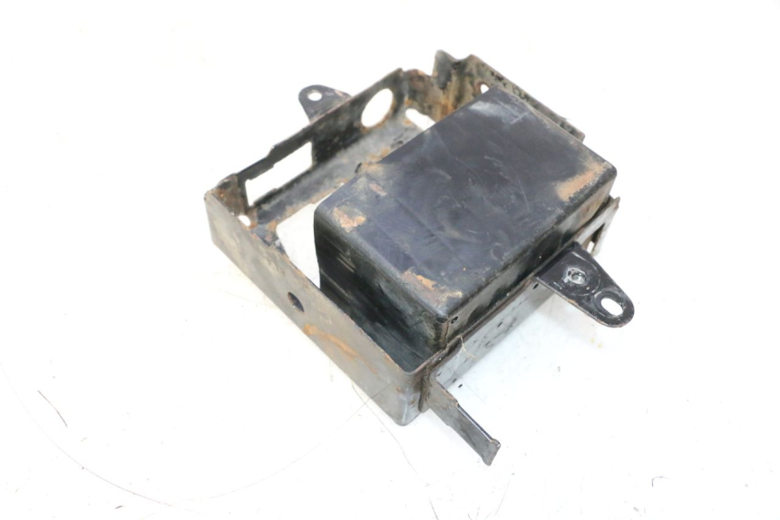 photo de CAJA BATERIA HONDA CB TWO FIFTY 250 (1991 - 2002) - Primer plano técnico