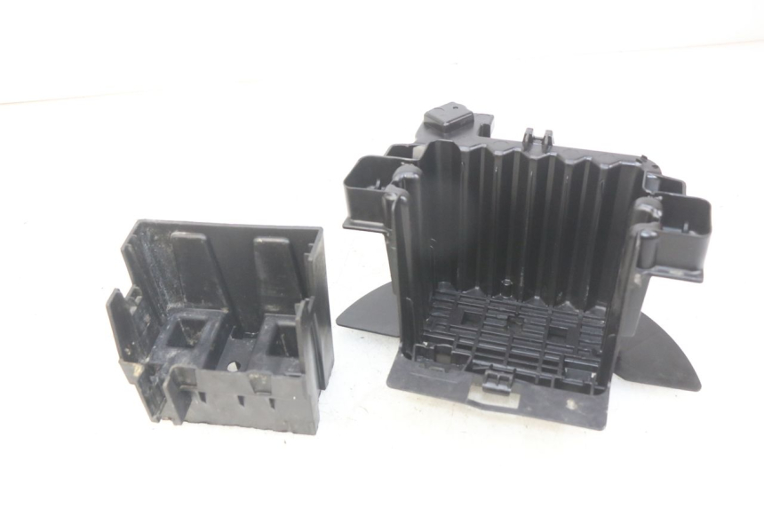 photo de BANDEJA DE BATERíA PEUGEOT CITYSTAR 2T 50 (2018 - 2021) - Vista principal