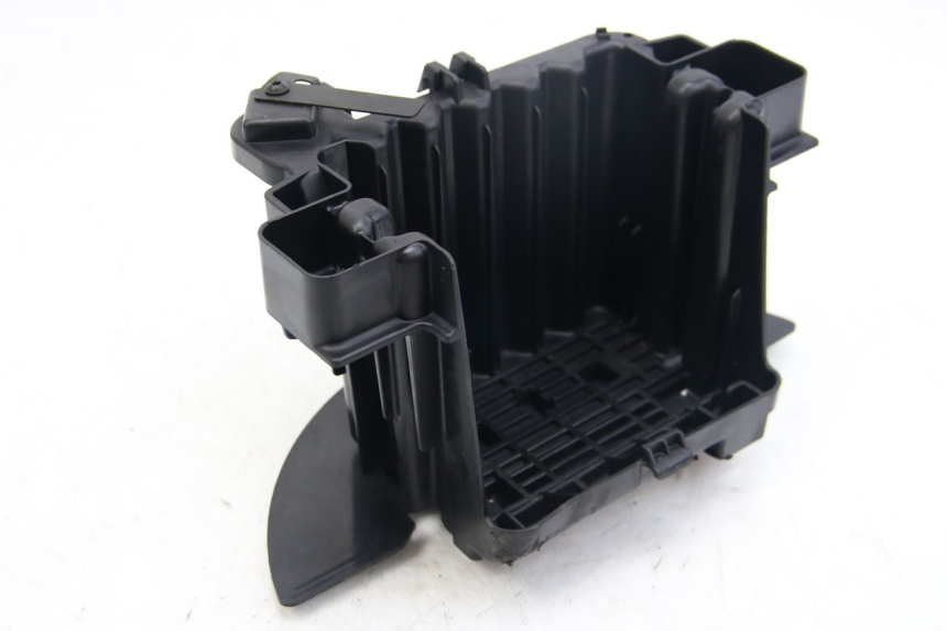 photo de BANDEJA DE BATERíA PEUGEOT CITYSTAR 50 (2013 - 2017) - Detalles de los puntos de fijación