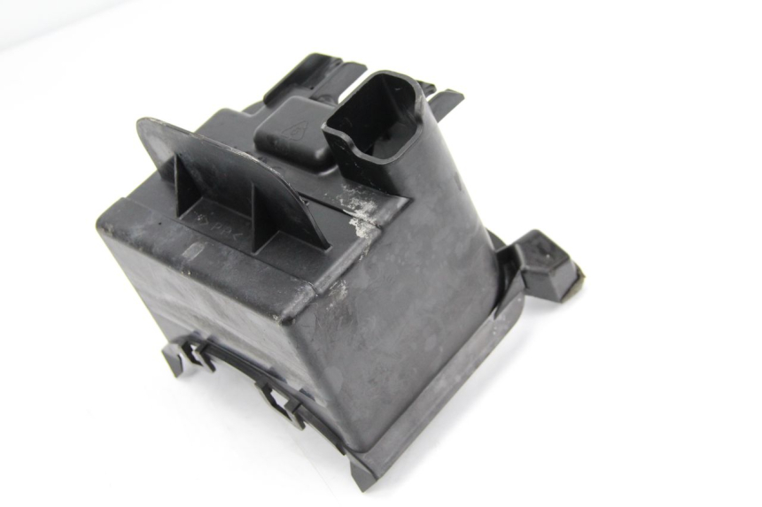 photo de CAJA BATERIA YAMAHA CYGNUS X INJECTION 125 (2007 - 2013) - Primer plano técnico