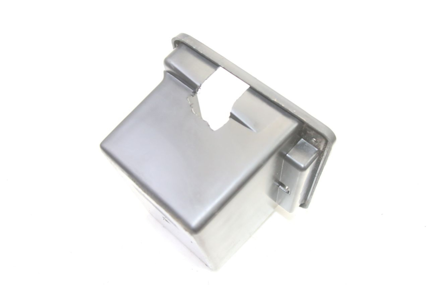 photo de BAÚL DE BATERÍA VENESI FLY RETRO 4T 50 (2020 - 2025) - Otra perspectiva