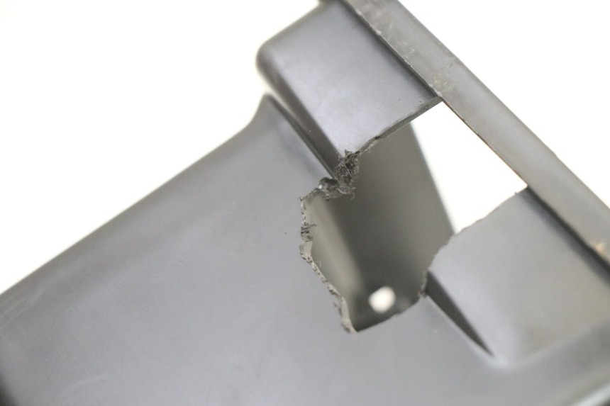 photo de BAÚL DE BATERÍA VENESI FLY RETRO 4T 50 (2020 - 2025) - Primer plano técnico