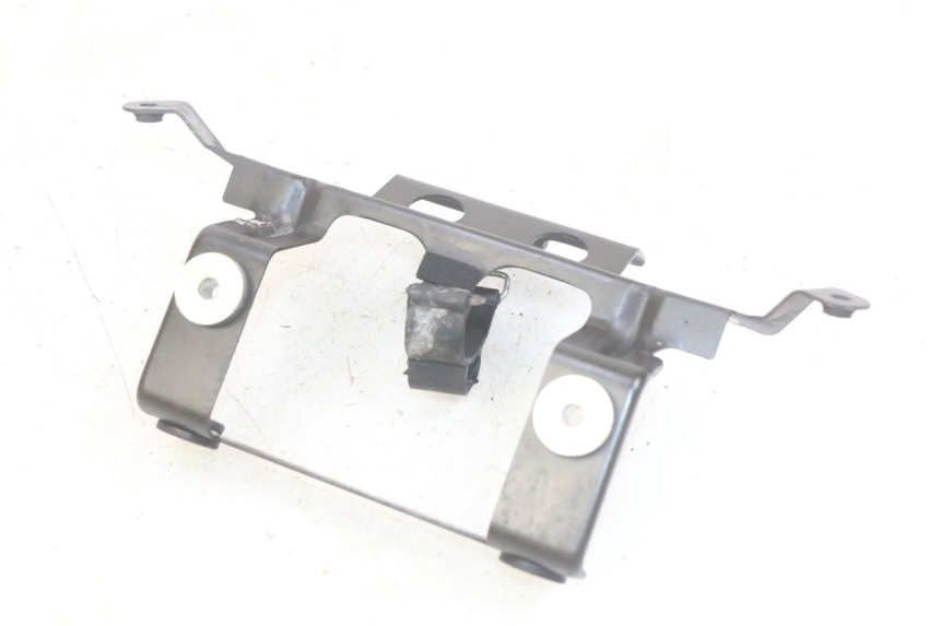 photo de BANDEJA DE BATERíA YAMAHA FZS FAZER 600 (1998 - 2001) - Zoom estado de uso