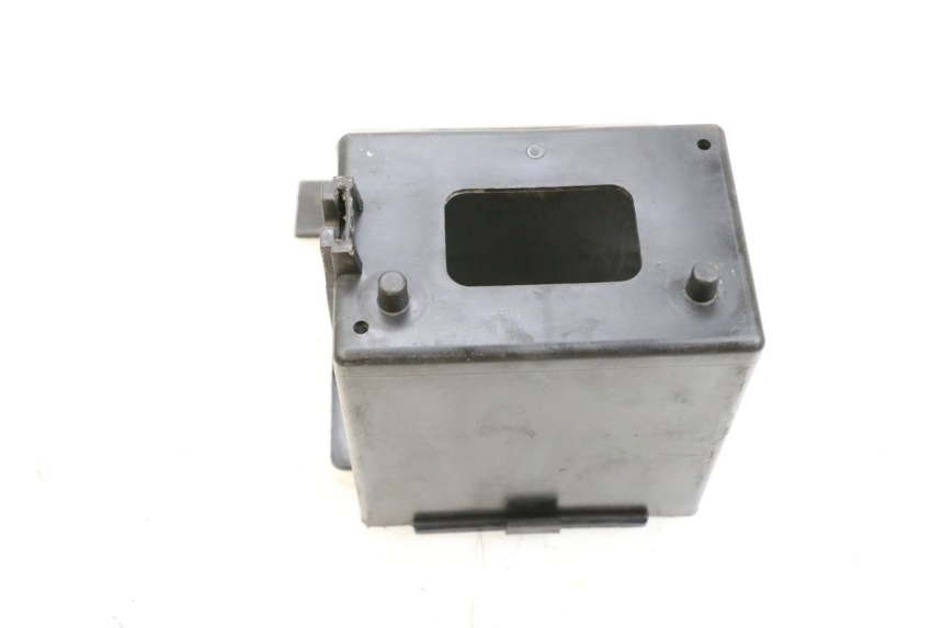 photo de CAJA BATERIA KAWASAKI GPZ RX 1000 (1986 - 1988) - Zoom estado de uso