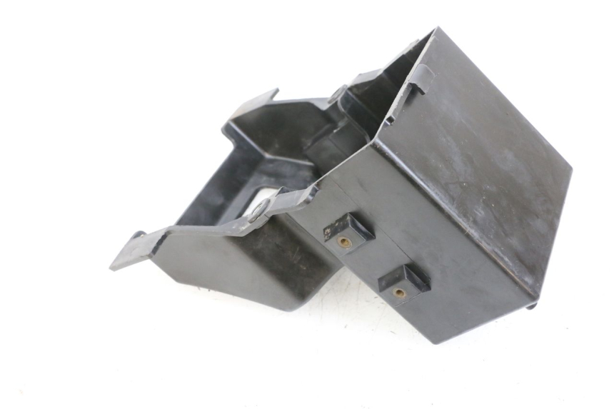 photo de CAJA BATERIA KAWASAKI GPZ RX 1000 (1986 - 1988) - Primer plano técnico