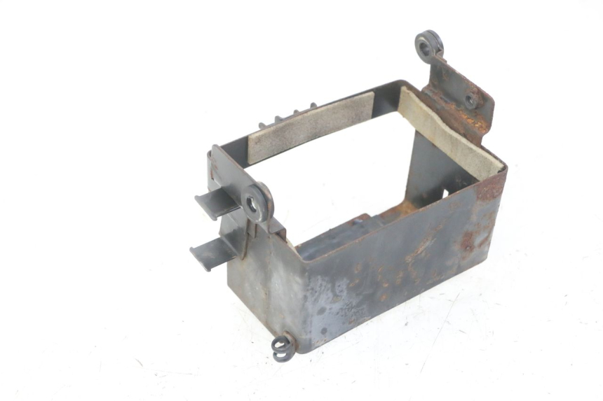 photo de BAÚL DE BATERÍA SUZUKI GS GSE 500 (2001 - 2003) - Primer plano técnico