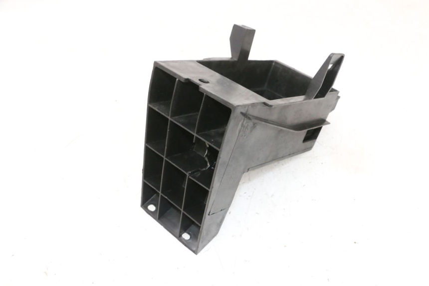 photo de CAJA BATERIA JM MOTORS GTS 125 (2015 - 2019) - Primer plano técnico