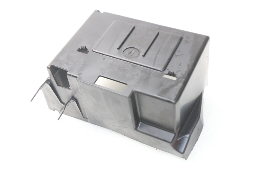 photo de BANDEJA DE BATERíA HONDA INTEGRA NC D 750 (2016 - 2018) - Zoom estado de uso