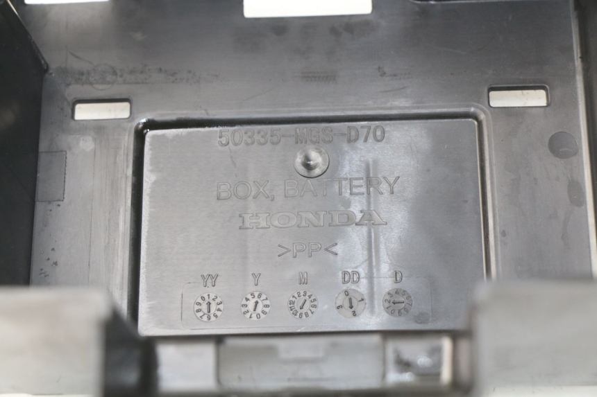 photo de BANDEJA DE BATERíA HONDA INTEGRA NC D 750 (2016 - 2018) - Vista general del producto