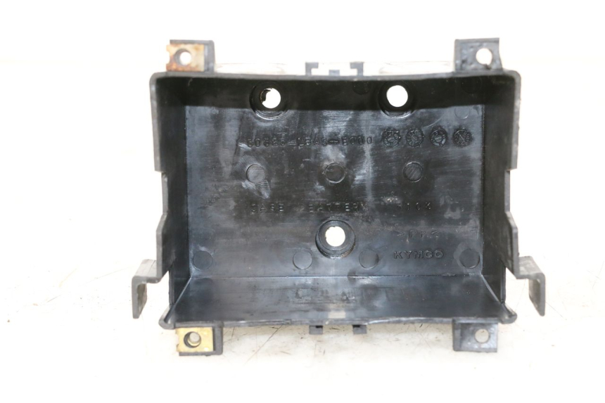 photo de CAJA BATERIA KYMCO DINK STREET 125 (2009 - 2014) - Zoom estado de uso