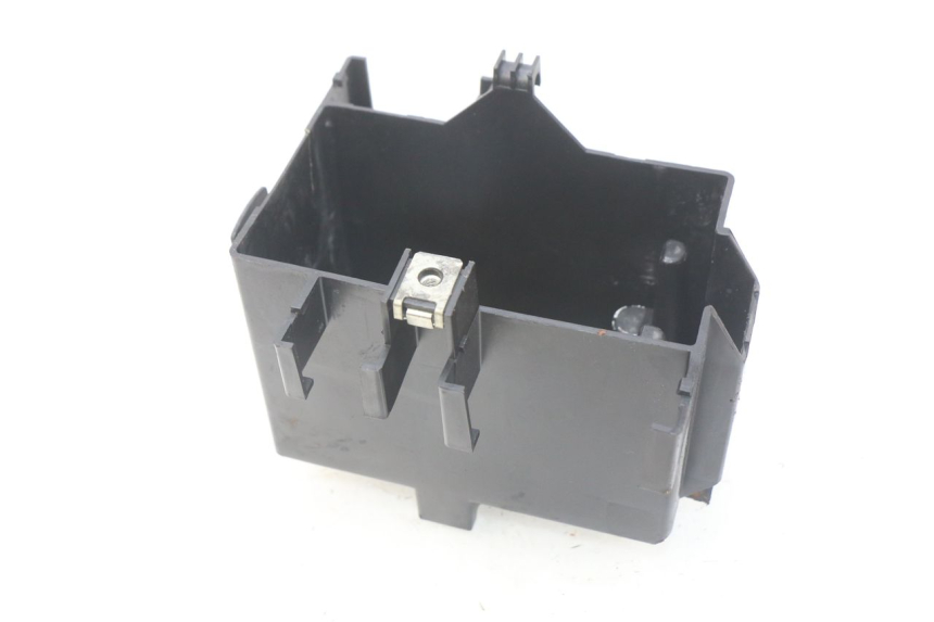 photo de CAJA BATERIA PEUGEOT LUDIX BLASTER 50 (2006 - 2014) - Otra perspectiva