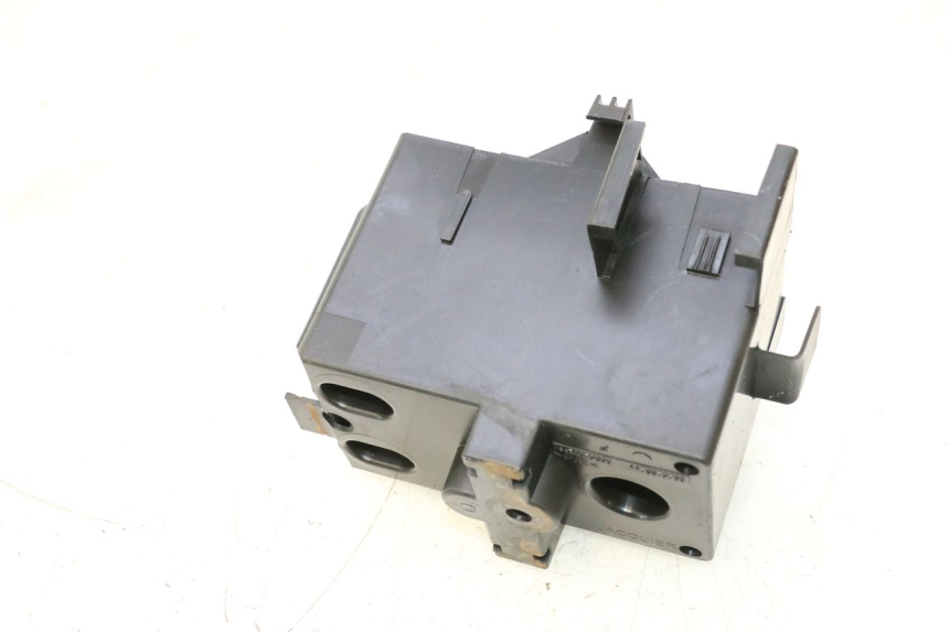 photo de CAJA BATERIA PEUGEOT LUDIX ONE 50 (2004 - 2013) - Zoom estado de uso