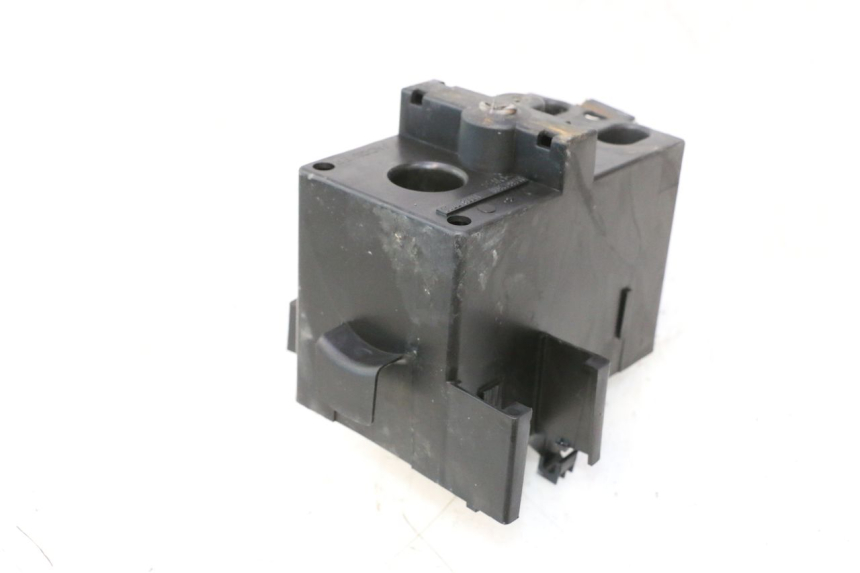 photo de CAJA BATERIA PEUGEOT LUDIX PRO 2T 50 (2010 - 2017) - Otra perspectiva