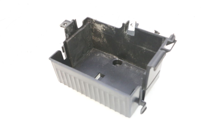 photo de CAJA BATERIA KYMCO LIKE 4T 50 (2019 - 2025) - Primer plano técnico