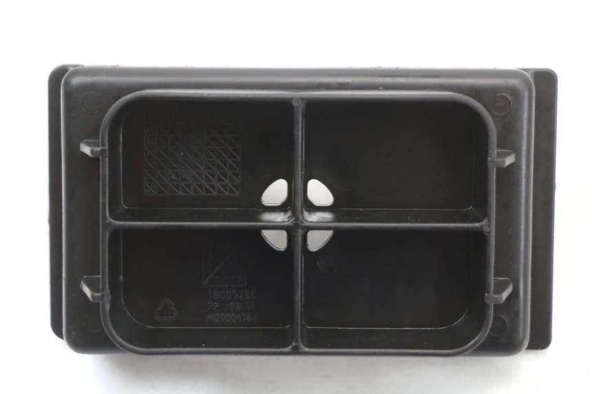 photo de CAJA BATERIA PIAGGIO NEW TYPHOON 50 (2018 - 2021) - Detalle de la pieza