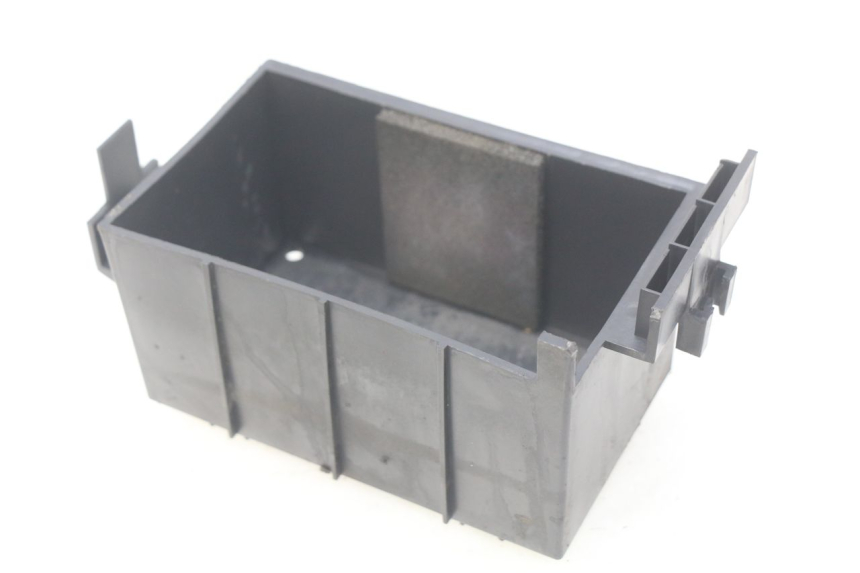 photo de BANDEJA DE BATERíA KYMCO PEOPLE 250 (2004 - 2008) - Zoom estado de uso