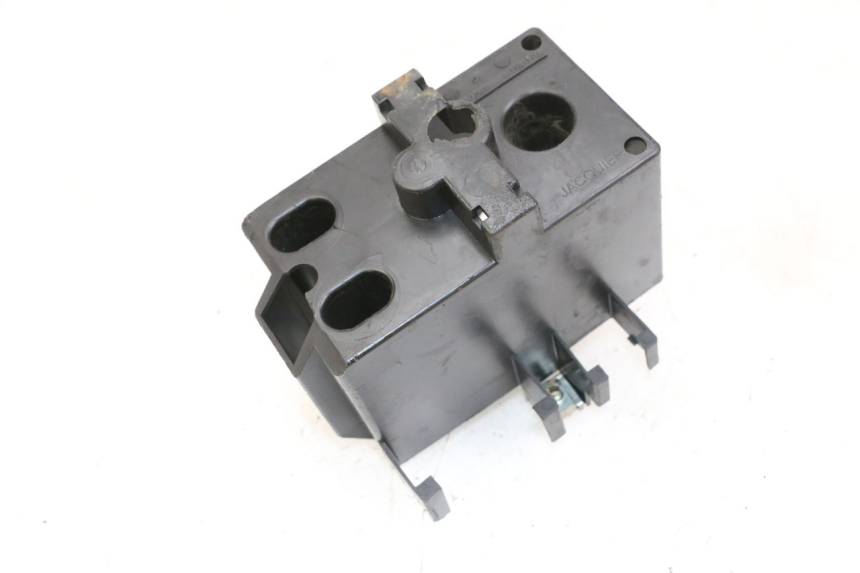 photo de BANDEJA DE BATERíA PEUGEOT LUDIX 50 (2005 - 2007) - Otra perspectiva