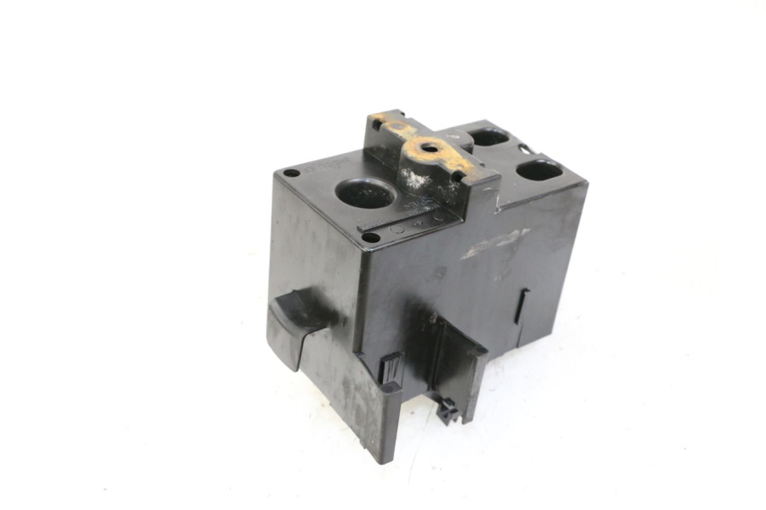 photo de BANDEJA DE BATERÍA PEUGEOT LUDIX 50 (2008 - 2017) - Zoom estado de uso