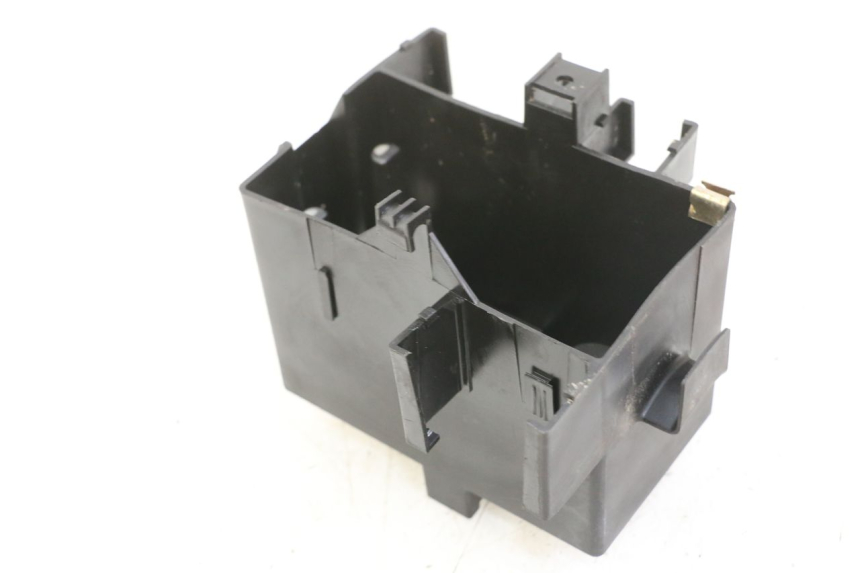 photo de CAJA BATERIA PEUGEOT LUDIX ONE 50 (2005 - 2008) - Otra perspectiva