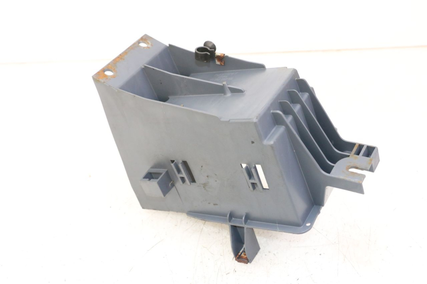 photo de CAJA BATERIA PEUGEOT SATELIS COMPRESSOR K15 125 (2006 - 2009) - Detalle de la pieza
