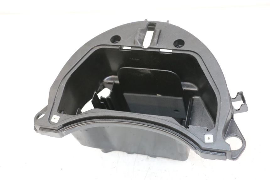 photo de CAJA BATERIA PIAGGIO LIBERTY IGET 4T 50 (2021 - 2025) - Primer plano técnico