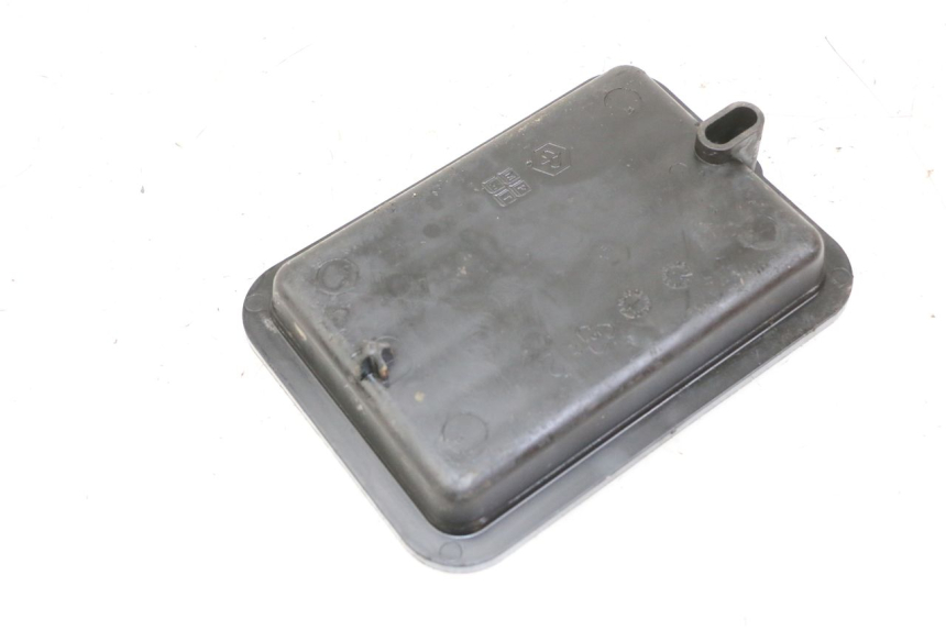 photo de CAJA BATERIA PIAGGIO VESPA GRANTURISMO 200 (2004 - 2005) - Zoom estado de uso