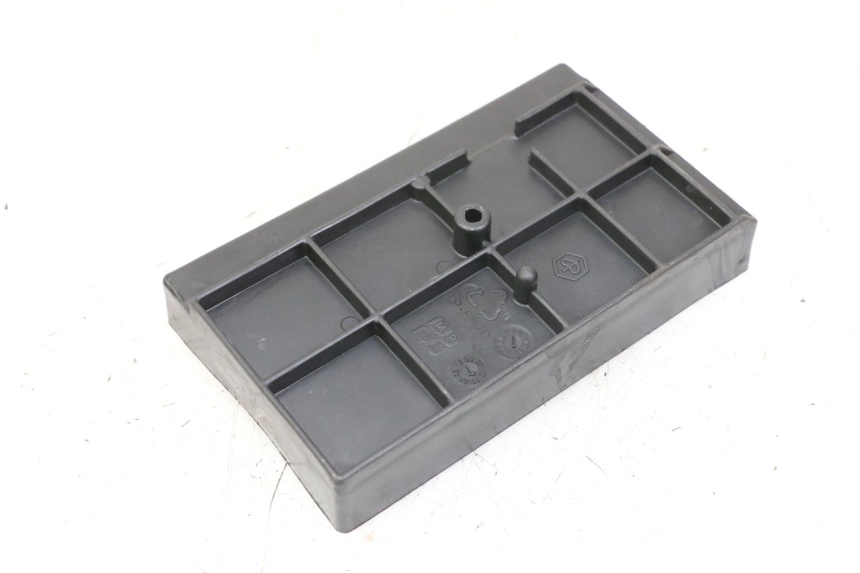 photo de CAJA BATERIA PIAGGIO VESPA LX IE 125 (2010 - 2012) - Detalle de la pieza