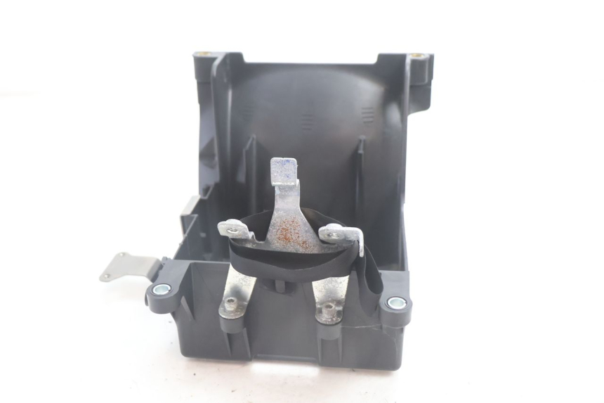 photo de CAJA BATERIA HARLEY DAVIDSON ROAD GLIDE FLTRXSE 1920 (2018 - 2022) - Detalle de la pieza