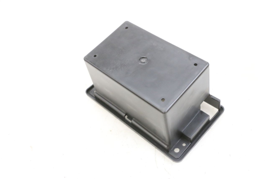 photo de CAJA BATERIA JM MOTORS SANTANA EVO 50 (2024 - 2026) - Zoom estado de uso