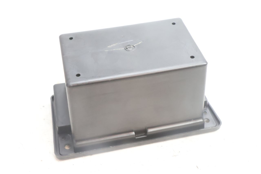 photo de CAJA BATERIA JM MOTORS SANTANA EVO 50 (2024 - 2026) - Otra perspectiva