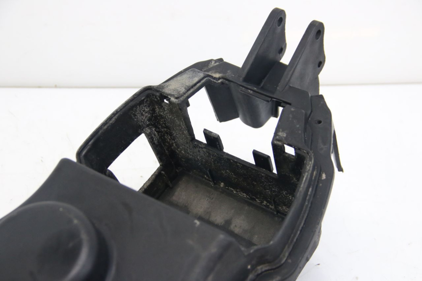 photo de BANDEJA DE BATERíA APRILIA SCARABEO 4T 50 (2009 - 2017) - Zoom estado de uso