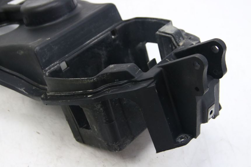 photo de BANDEJA DE BATERíA APRILIA SCARABEO 4T 50 (2009 - 2017) - Marcados y referencias originales