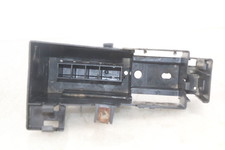 photo de CAJA DE BATERÍA PEUGEOT SPEEDFIGHT LC 50 (1996 - 2002) - Zoom estado de uso