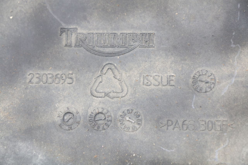 photo de CAJA BATERIA TRIUMPH SPRINT ST ABS 1050 (2005 - 2007) - Detalle de la pieza