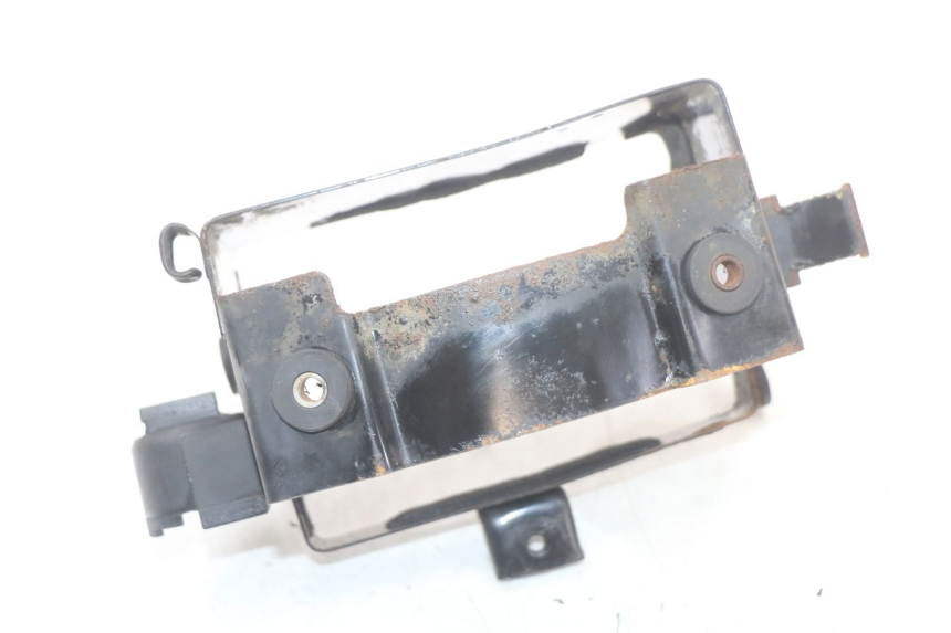 photo de CAJA BATERIA SUZUKI GS F 500 (2004 - 2007) - Detalles de los puntos de fijación