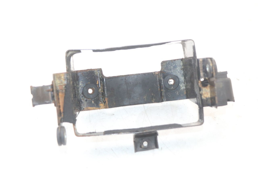 photo de CAJA BATERIA SUZUKI GS F 500 (2004 - 2007) - Estado de la superficie y material