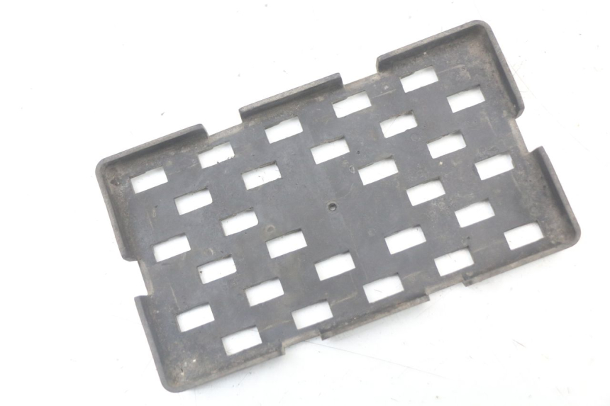photo de CAJA BATERIA SUZUKI GSR 750 (2011 - 2017) - Detalle de la pieza