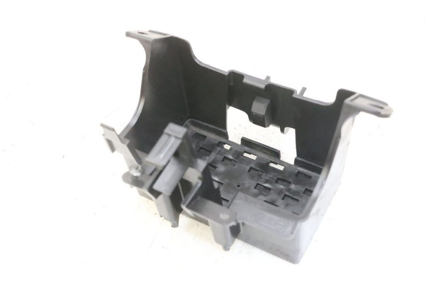 photo de CAJA BATERIA SUZUKI GSX F GSXF 650 (2007 - 2015) - Otra perspectiva