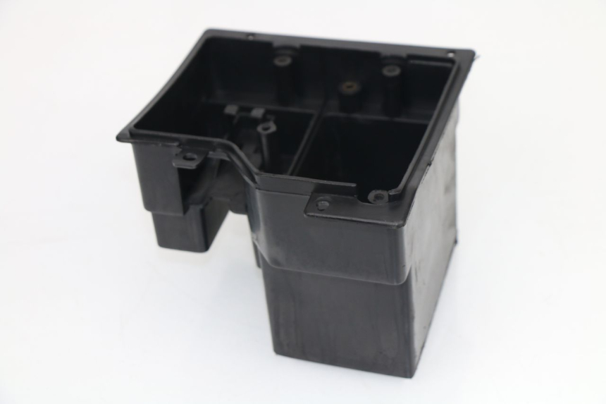 photo de CAJA BATERIA BAOTIAN TRAVEL SPIRIT 50 (2010 - 2012) - Zoom estado de uso